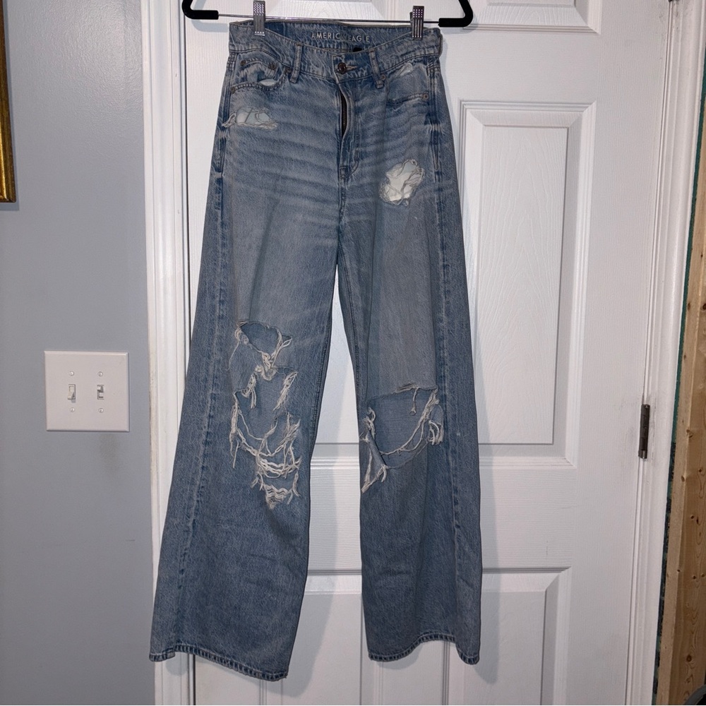 American Eagle Super High-Rise Baggy Wide Leg Jeans